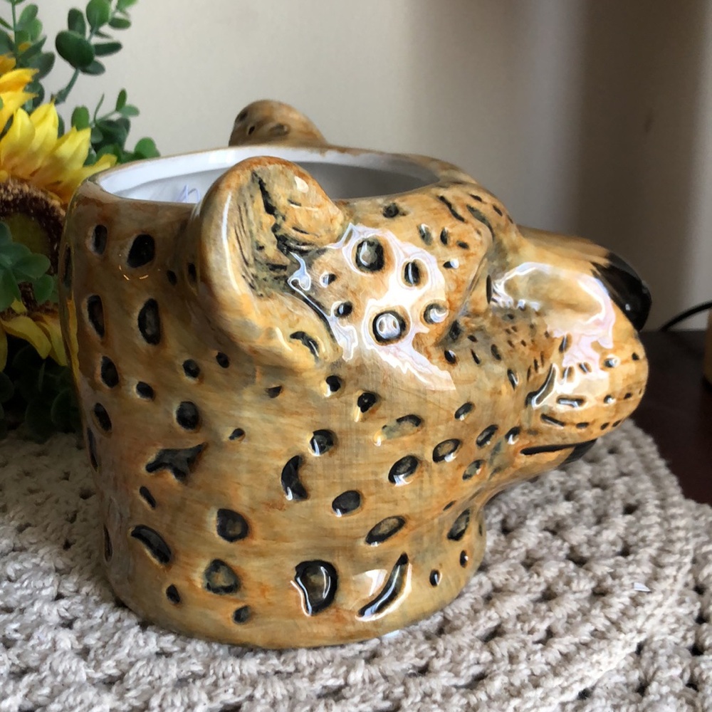 Ceramic Cheetah Leopard Head Planter Pot Decor - Picture 6 of 10